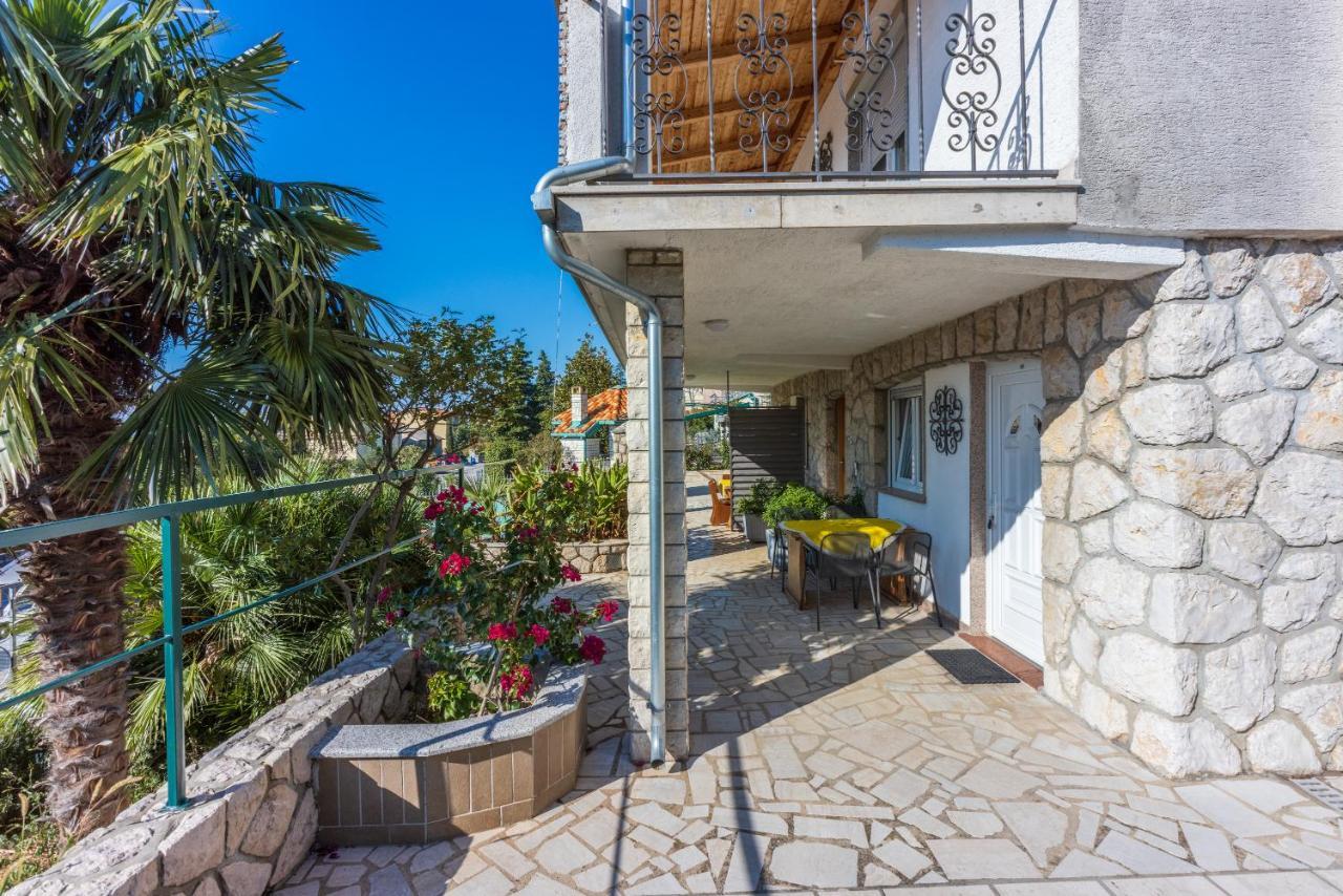 Apartmani Ellen Crikvenica Exterior foto